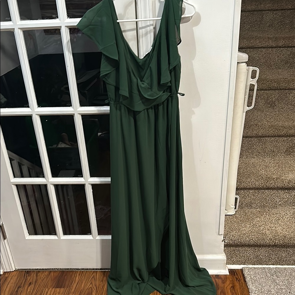 Elegant Green Ruffle Maxi Dress